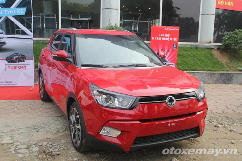 Lần đầu tiên được lái thử Ssangyong Tivoli tại Hà Nội